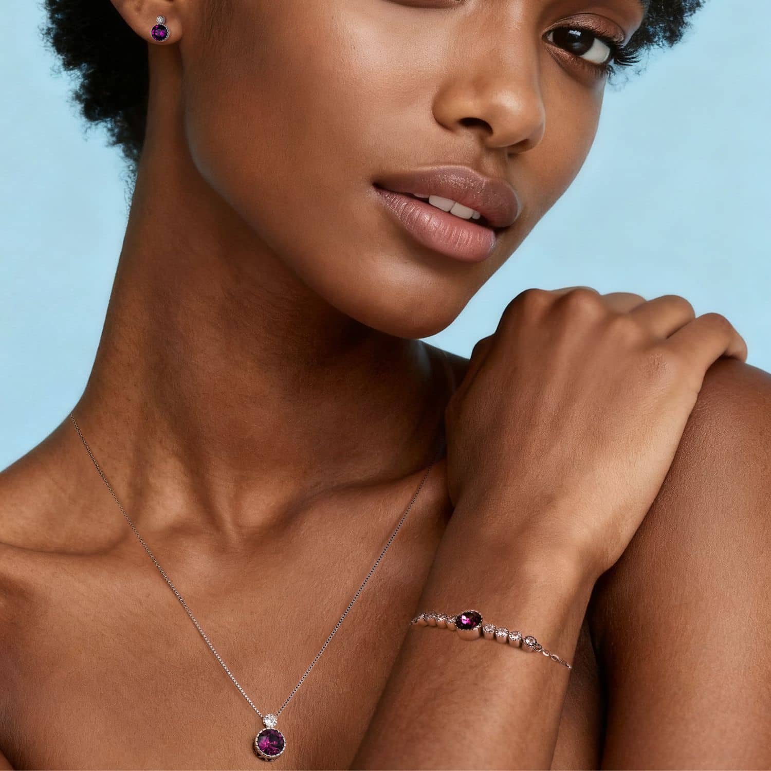 Klassiskt ametistlila solitär-smyckeset med österrikiska kristaller – Februari månadssten (February Birthstone)