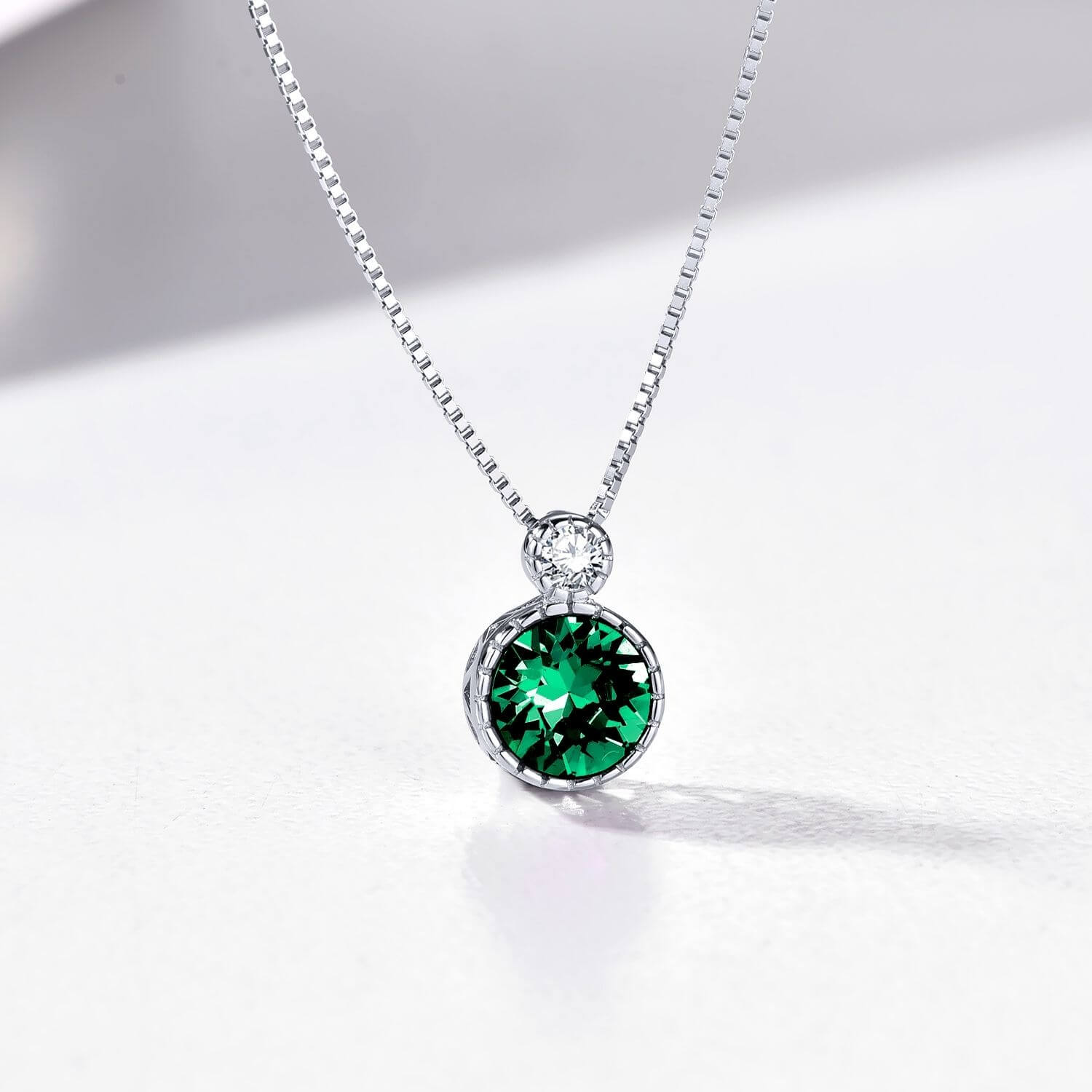 Classic Round Emerald Green Solitaire Pendant