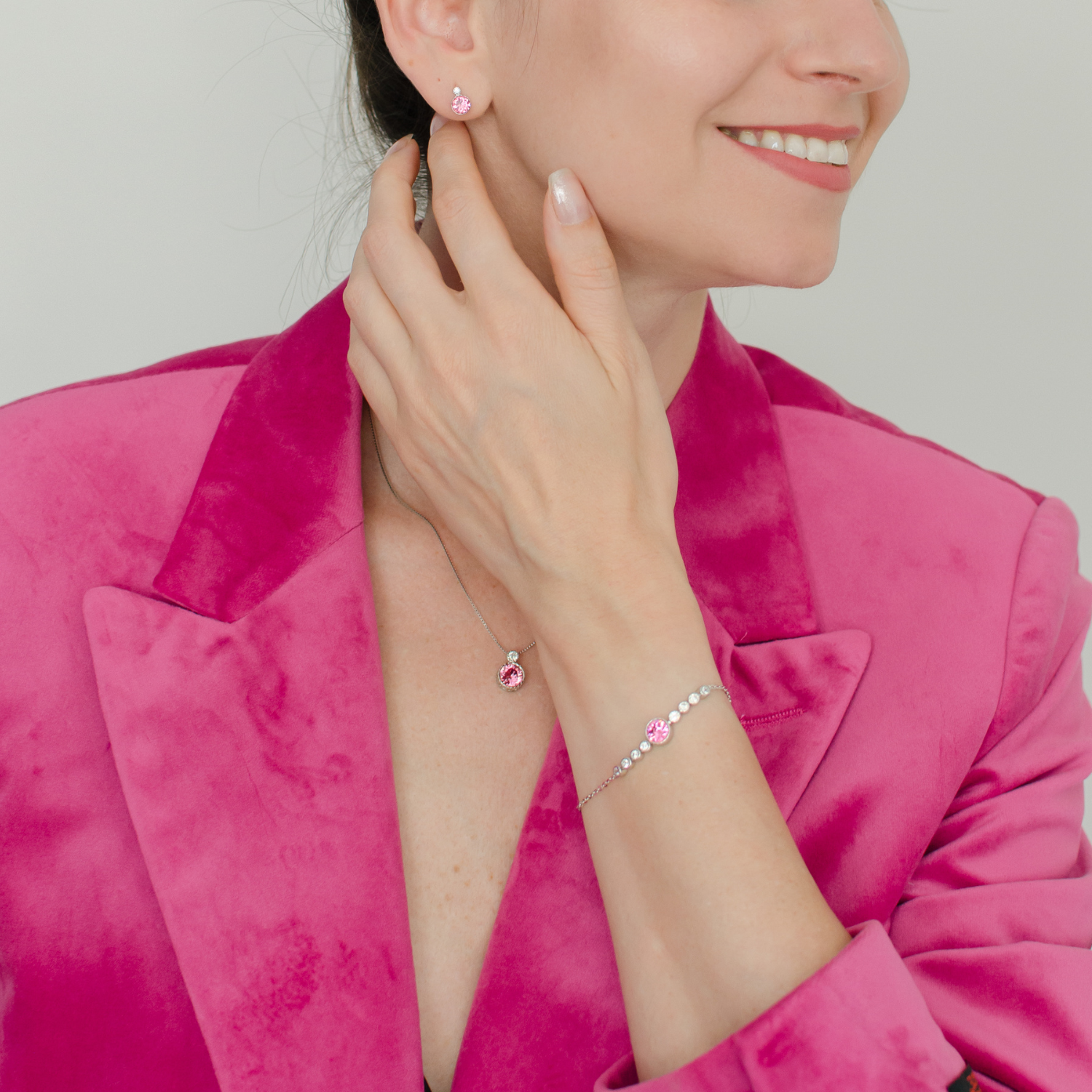 Klassiskt turmalinrosa solitär-smyckeset med österrikiska kristaller – Oktober månadssten (October Birthsrtone)